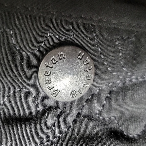 Women's  Black Quilted Jacket Size Small - Picture 8 of 11